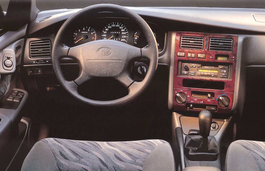 ����� ���������� Toyota Carina E