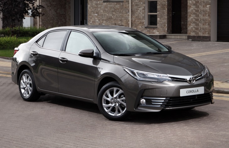 Седан Toyota Corolla одиннадцатого поколения после рестайлинга, 2016–2018