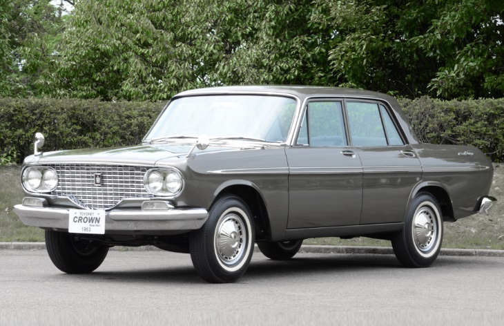 Toyota Crown ������� ���������