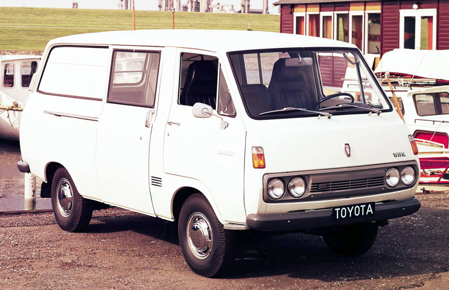 Toyota HiAce первого поколения