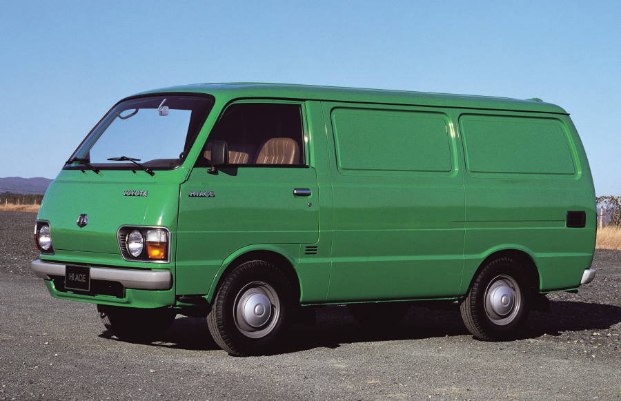 Фургон Toyota HiAce второго поколения