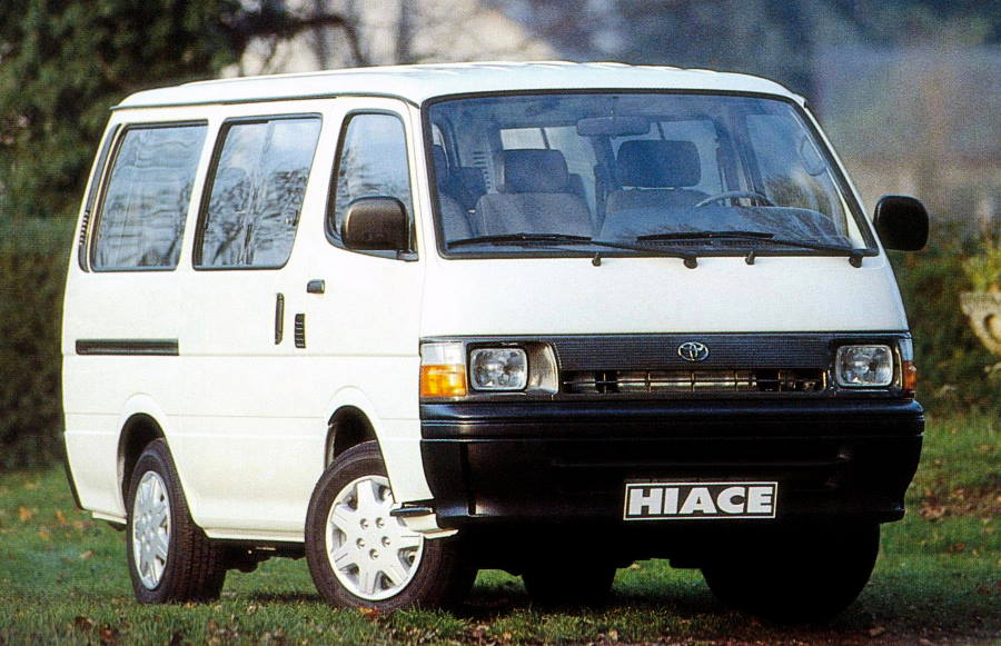 Микроавтобус Toyota HiAce четвертого поколения