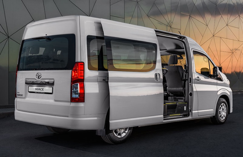 ������������ Toyota Hiace