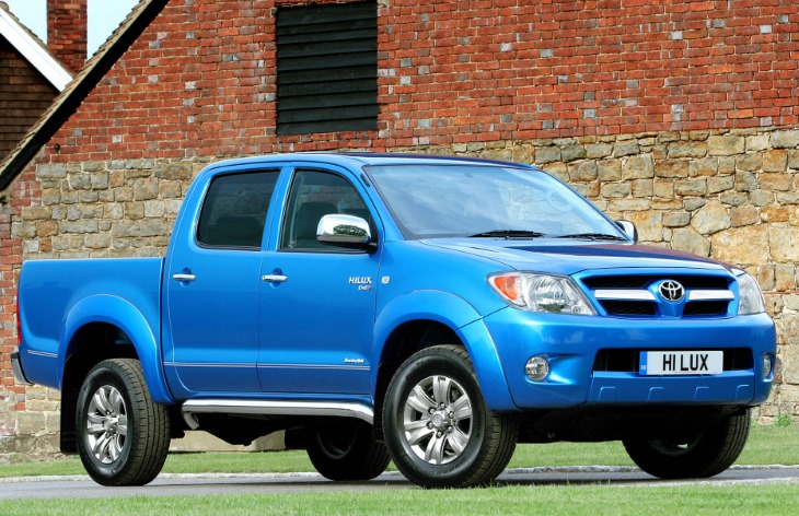 Пикап Toyota Hilux седьмого поколения