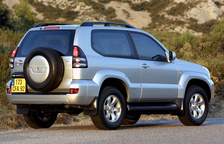 Внедорожник Toyota Land Cruiser Prado третьего поколения, 2002–2009