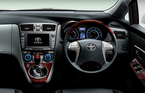 �������� �������� Toyota Mark X ZiO