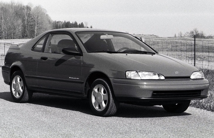 ���� Toyota Paseo ������� ���������