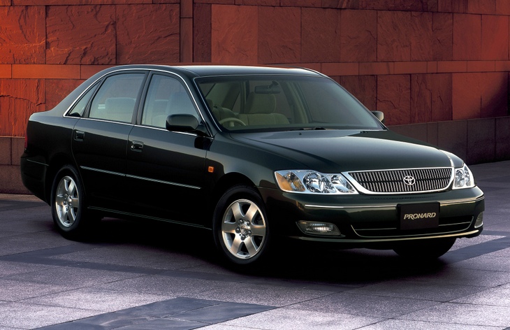 Седан Toyota Pronard, 2000–2004