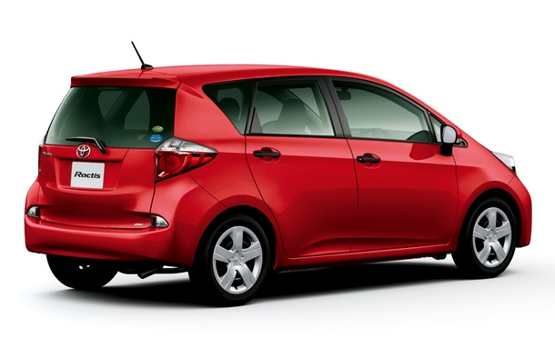 ������� Toyota Ractis ������� ���������