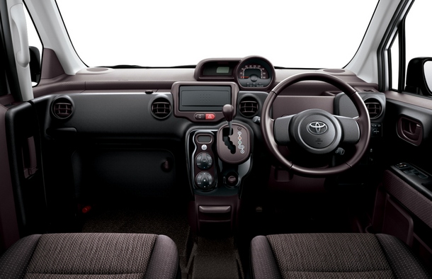 �������� �������� Toyota Spade
