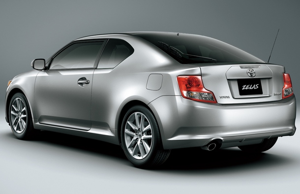 ������� Toyota Zelas