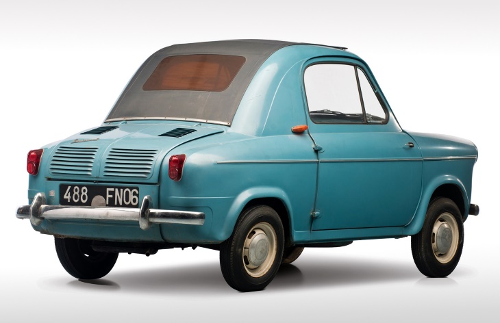 Автомобиль Vespa 400