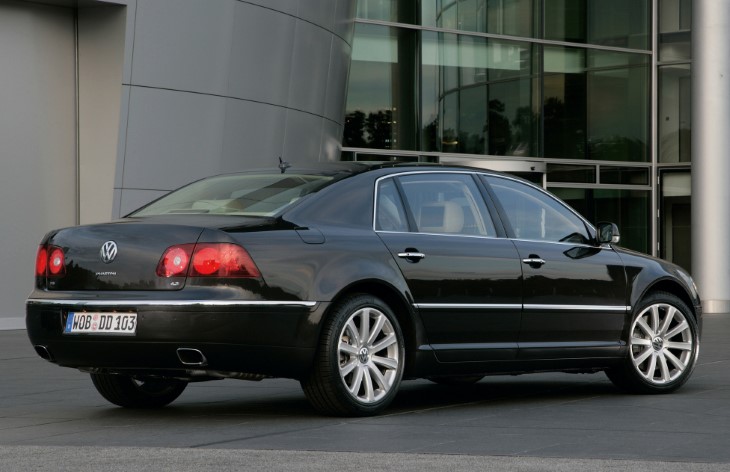 Седан Volkswagen Phaeton, 2001-2010