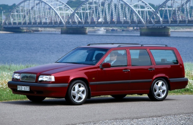 Универсал Volvo 850