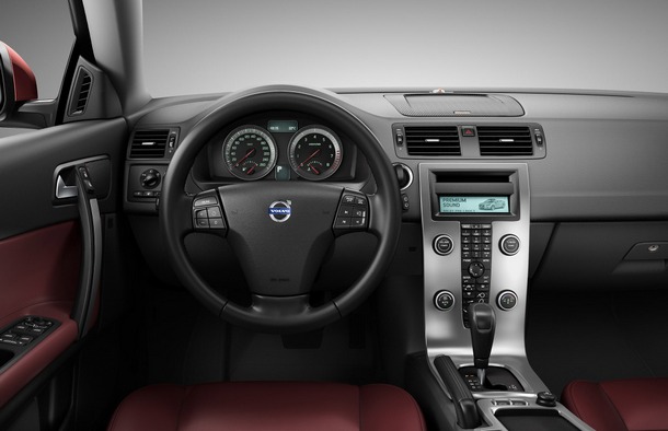 Volvo C70, ��������