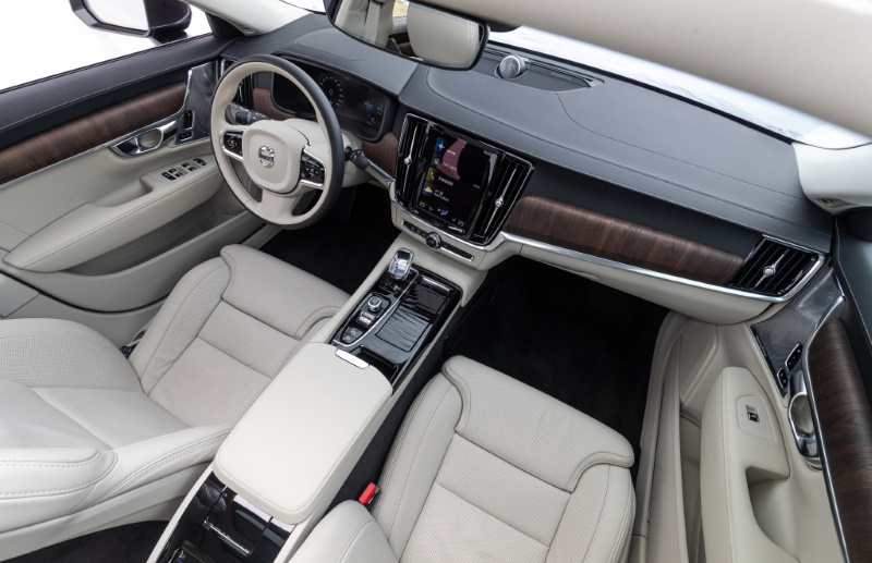 ����� ������ Volvo S90