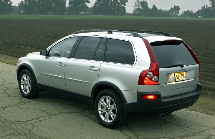 Кроссовер Volvo XC90 первого поколения, 2002–2014