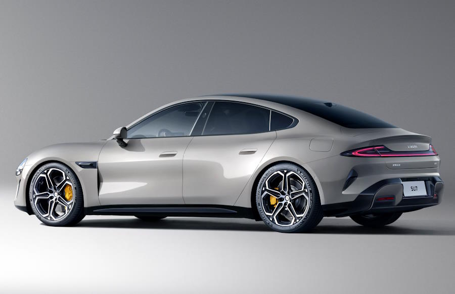 ������������� Xiaomi SU7