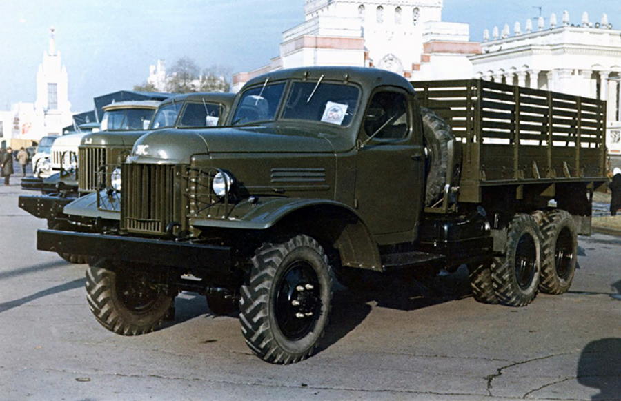 Грузовой автомобиль ЗИЛ-151
