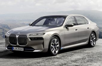 BMW i7