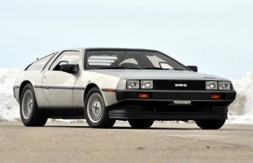 DeLorean DMC-12
