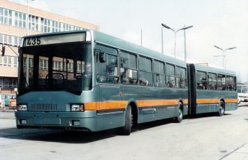 Ikarus 435