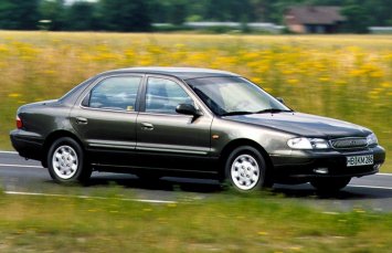 Kia Clarus