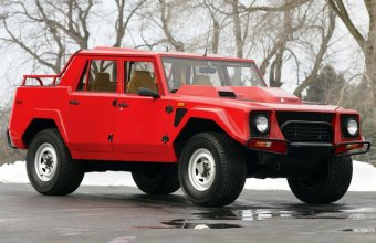Lamborghini LM002