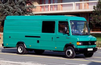 Mercedes-Benz T2