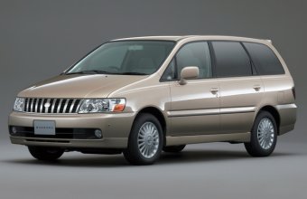 Nissan Bassara