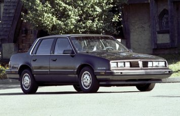 Pontiac 6000