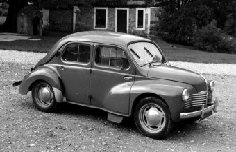 Renault 4CV