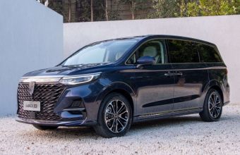 Roewe iMAX8