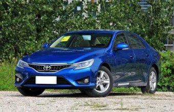 Toyota Reiz