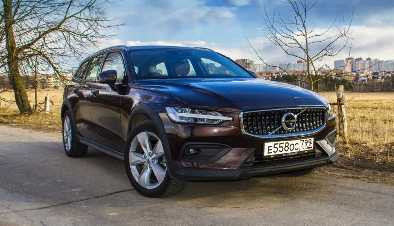 Сексуальная практичность: тест-драйв универсала Volvo V60 Cross Country