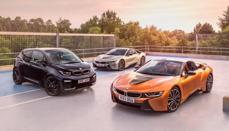 ������������ ��������� BMW i8 ����������� � ����