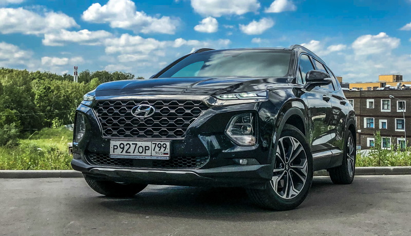 Ищем три миллиона за рулем новой версии кроссовера Hyundai Santa Fe