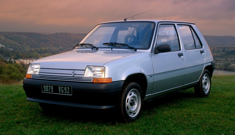������� Renault 5 ���������� � 1972 �� 1996 ����