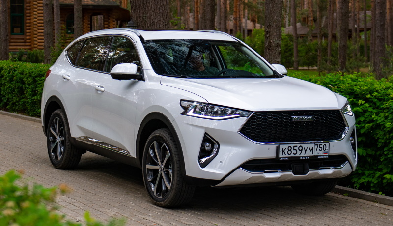 Росстандарт порекомендовал не ездить на китайских кроссоверах Haval F7