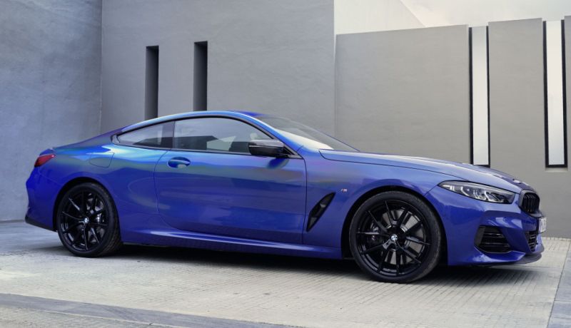 ���� BMW M850i