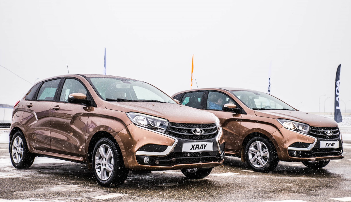 ������� Lada XRAY, ��������� �� ���� ������ Renault Sandero, ������� ����������� � ������� 2016 ����