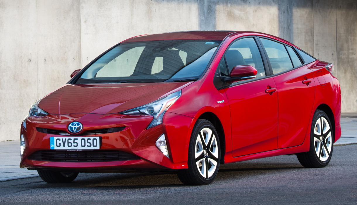 Toyota Prius ��������� ��������� ����������� � 2015 ����