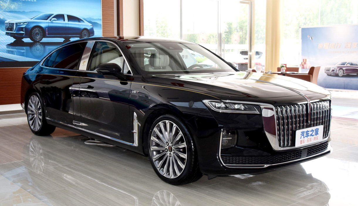 Самый дорогой китайский автомобиль в России: в продаже появился седан Hongqi H9+