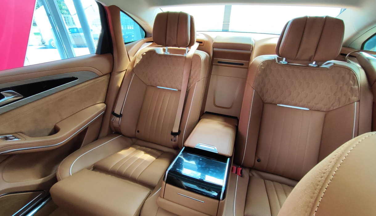 Hongqi�H9