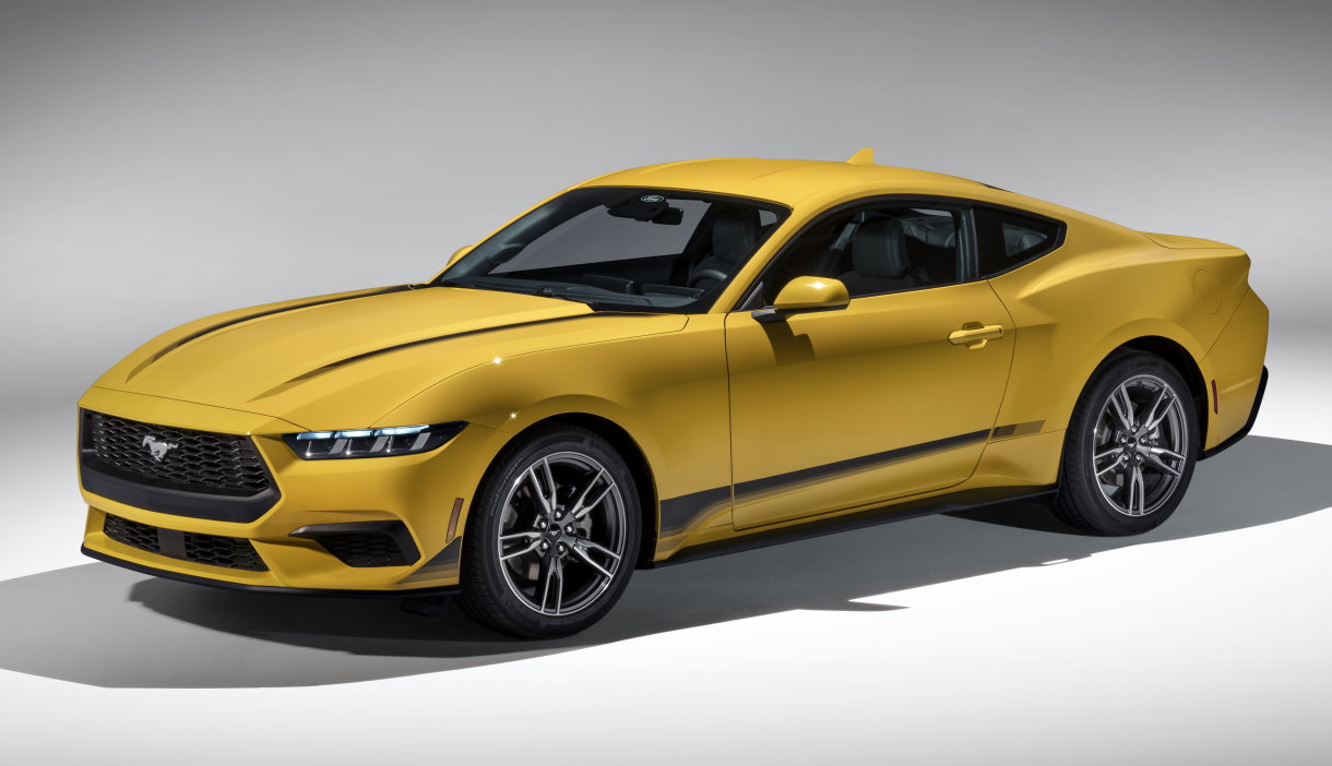 ������� Ford Mustang �������� ��������� ������������ � ��� �� ���� �� 31 ������ ��������