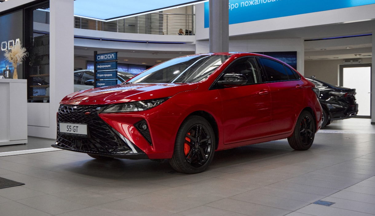 OMODA S5 GT ������� ������ ������������ �������, ������� �������� �������������� ������������� � �������� �� ������� ���� ��� � ��������