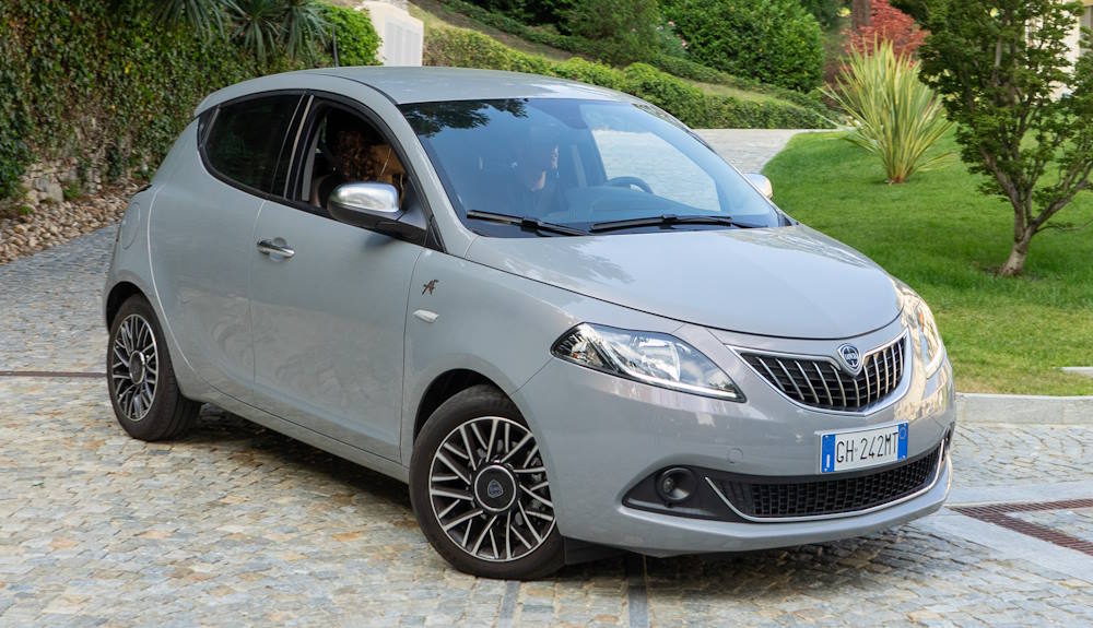 ���������� Lancia Ypsilon ����������� � 2011 ����