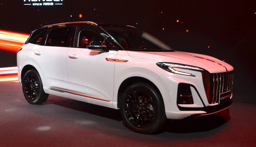 Объявлены цены кроссовера Hongqi HS3 для российского рынка