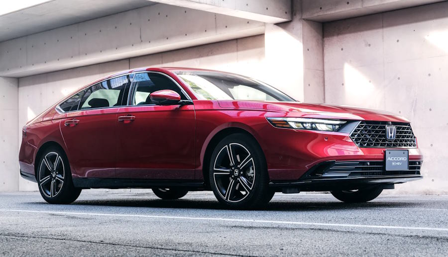 В продажу поступила первая модель Хонды с автопилотом