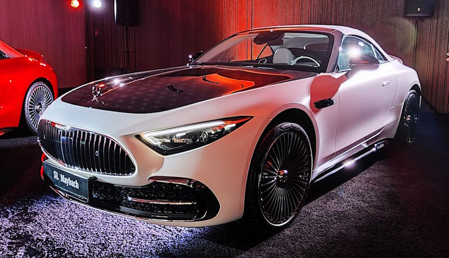 Новую модель Mercedes-Maybach представили в Москве